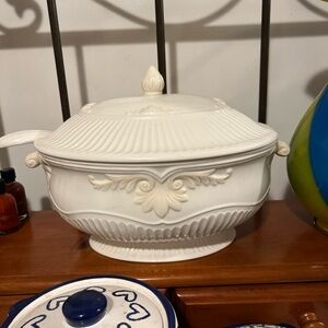Classic White Soup Tureen